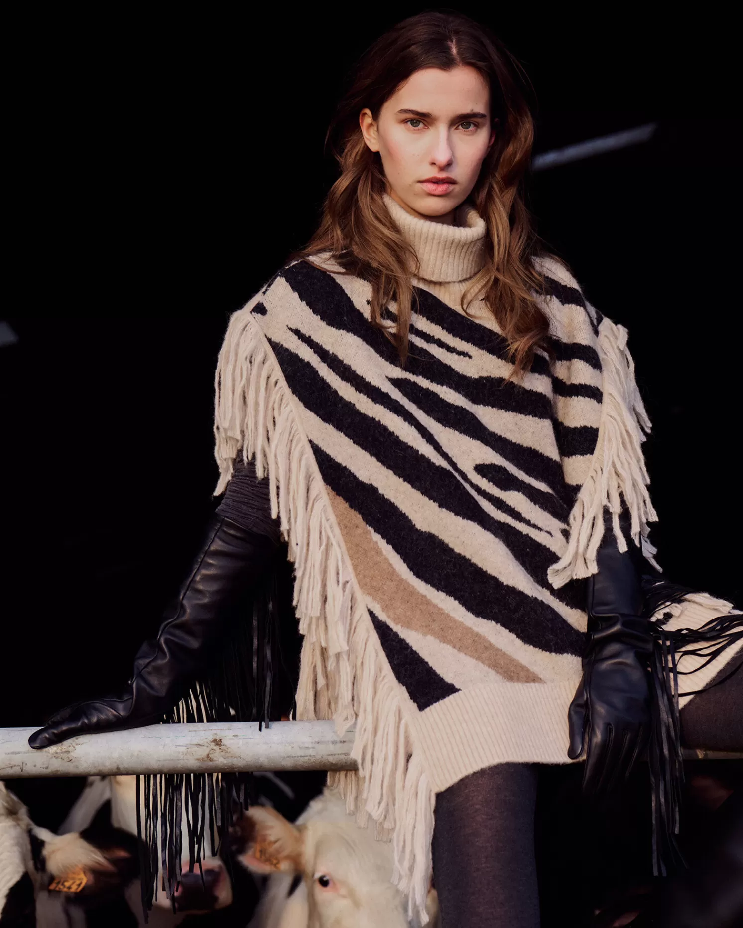 Absolut Cashmere Spike<DAMES Poncho'S